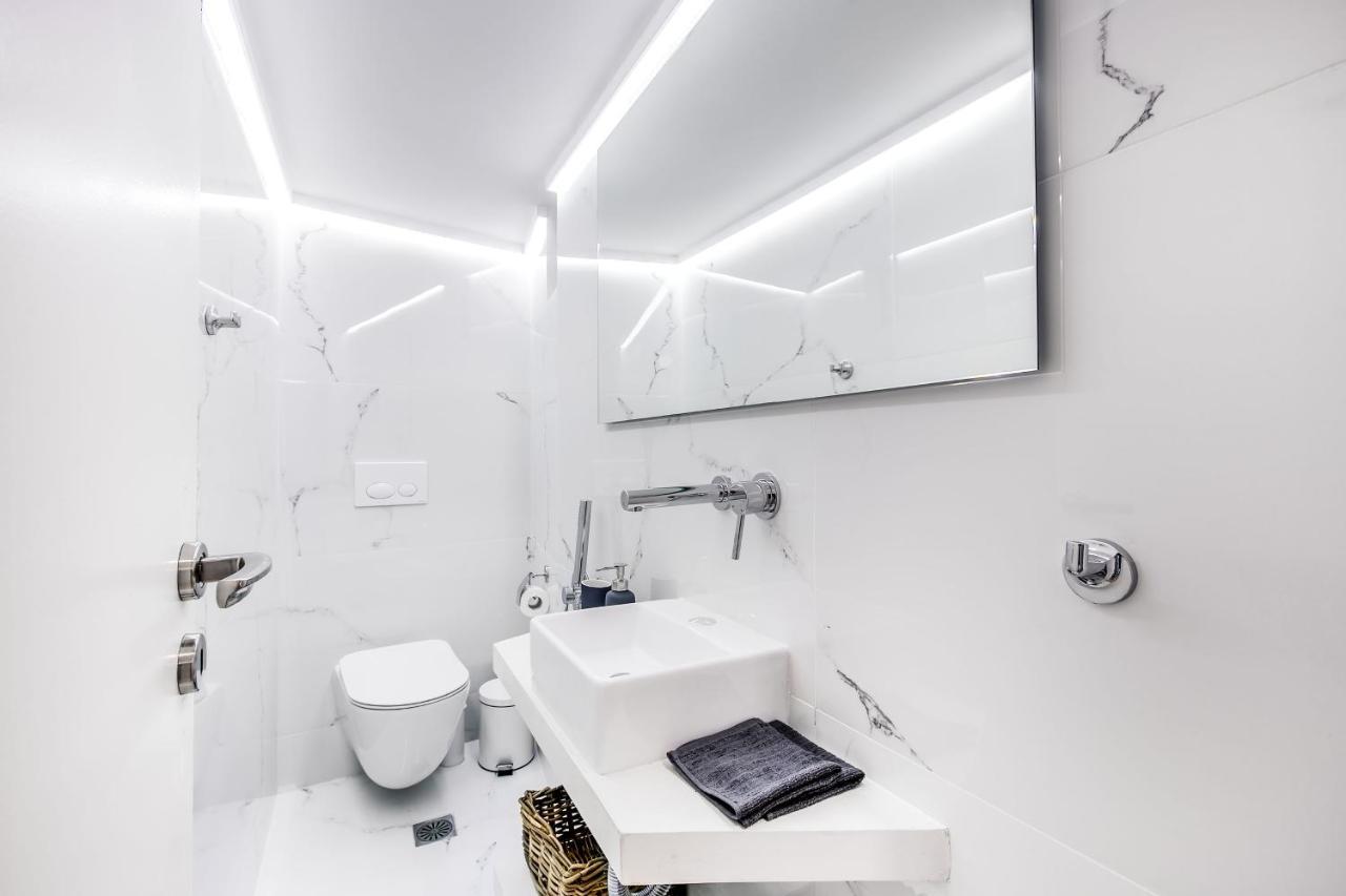 Modern Flat In The Grounds Of Acropolis Monuments -Armonia- Apartment เอเธนส์ ภายนอก รูปภาพ
